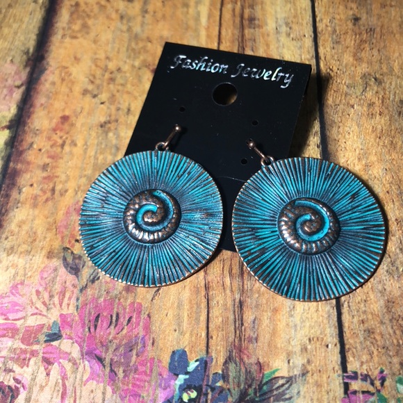 Turquoise/copper discs earrings NWT - Picture 2 of 6
